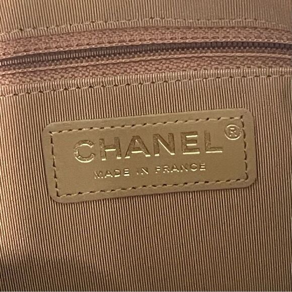Chanel Matte Caviar Coco Tassel Camera Bag Brown Gold Hardware Series 26 - Picture 7 of 8